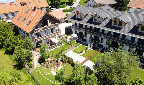 Wohnen wie im eigenen Haus – moderne Maisonette mit Garten am Alpenrand