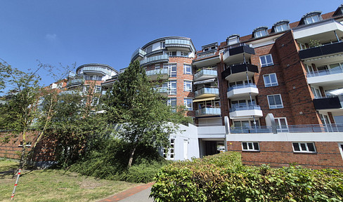 Findorff | Weidedamm: 3-room apartment with a rooftop terrace.