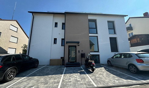 Moderne 2,5 Zimmer-Neubauwohnung in ruhiger Lage