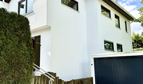 Einziehen & Wohlfühlen – hochwertig renoviertes Reihenendhaus mit Garten, Garage & PV