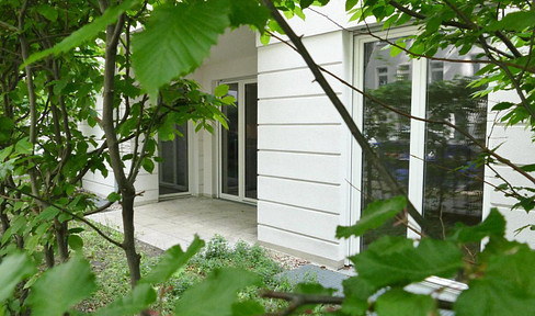 Einzugsbereit & provisionsfrei! Moderne 2,5-Zi.-Wohnung mit Terrasse im Komponistenviertel
