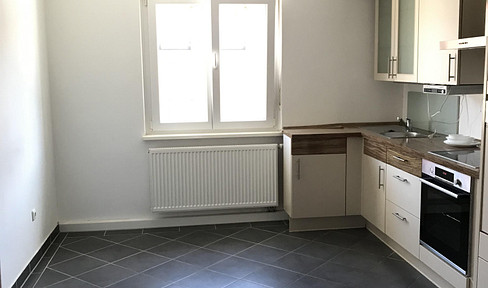 Top renovierte helle 3 ZW, WG geeignet, sehr gute Anbindung VGN