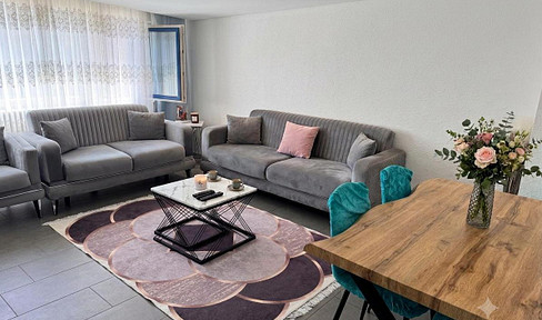 Bright and renovated 2-room apartment in the northern district of [City Name].