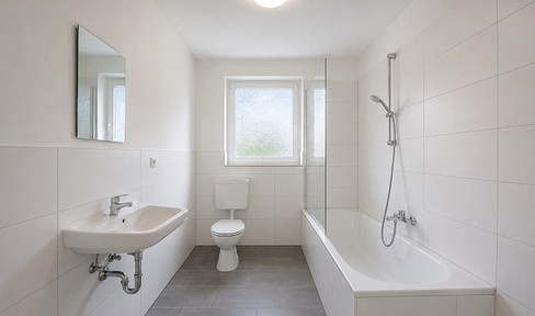 Erkrath: Renovated 3-room apartment, approx. 5.7% ROI, Commission-FREE [INVESTMENT]