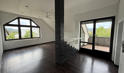 Exklusive Dachgeschosswohnung in Aalen-Blümert | 79 m² | Balkon | Garage | provisionsfrei
