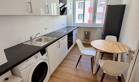 Frauen WG Frisch renoviertes WG-Zimmer  – 10 Min. zur TH Nürnberg (Ohm), Küche & Bad ab sofort