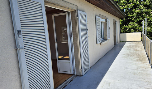 113 m² große 3-Zimmer-Wohnung mit großzügiger Dachterrasse in zentraler Lage