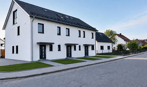 Modernes Reihenhaus in Teugn – energieeffizient, familienfreundlich & hochwertig ausgestattet
