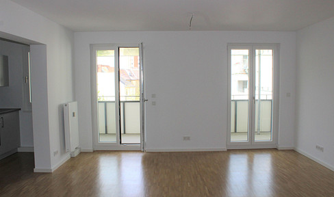 Große, bezugsfreie 3 Zimmer Neubauwohnung mit geräumigem Balkon in Berlin-Steglitz