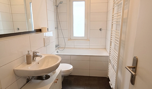 Quiet 3-room apartment – perfect for couples or shared living arrangements.