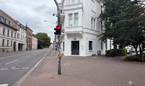 Your new business address in Osnabrück: Renovated 158 m² office space with an excellent exterior appearance.