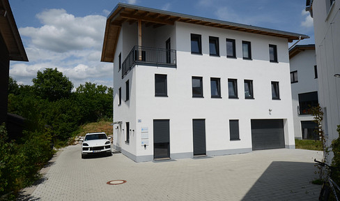 Wohnen und Arbeiten in einem Haus mit viel Platz