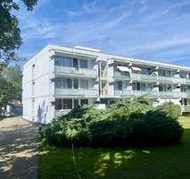 Gepflegtes ruhiges Apartment mit großer Loggia im Hochparterre