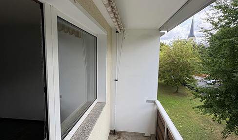 2-room apartment with a south-facing balcony, located in a quiet, green area – Magdeburg-Stadtfeld Ost.