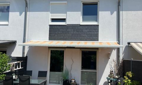 Raumwunder RMH, Fernwärme, Fußbodenheizung, Kamin, Vollkeller, ausgebautes DG, Doppelcarport
