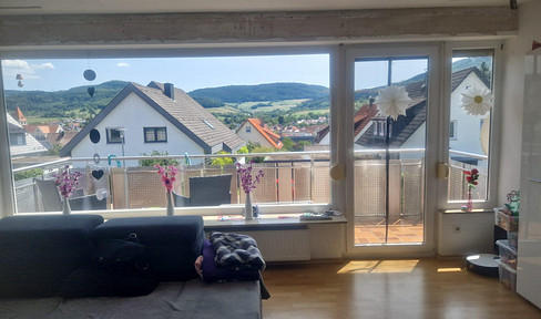 Sonnige 4-Zimmer-Wohnung mit Balkon und Terrasse