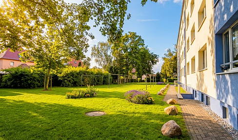 Ansprechend saniert + teilmöbliert + 3 Zi Wohnung, ruhig gelegen mit EBK, Keller & Tageslichtbad