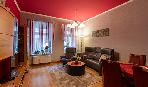 Stylish 3-room apartment with a high-quality fitted kitchen and access to a garden (video available upon request).