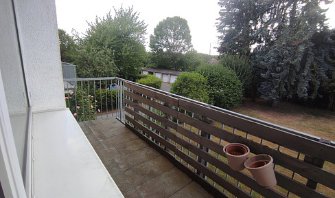 Beautiful, well-maintained one-bedroom apartment in a desirable location.
