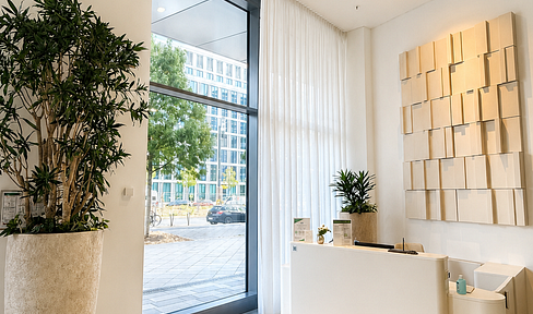 Exclusive 3-room penthouse apartment in the PRÄDIUM Frankfurt | 169 m² | Skyline view | 18th floor.