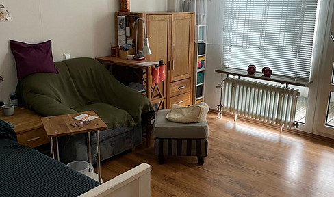 Well-maintained 2-room apartment for sale, located in the center of Homburg.