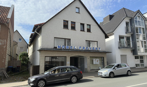 großzügiges zentrales Mehrgenerationenhaus mit Ladenlokal