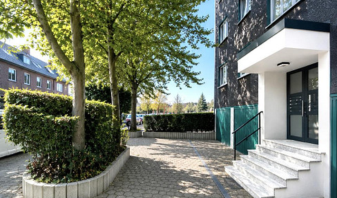 Modernized 3.5-room apartment with a balcony and underfloor heating.