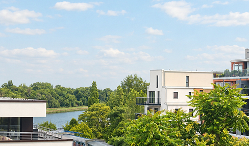 Wohnen an der Elbe -  helle 2 Raum Wohnung in der Schönebecker Straße, zentrumnah