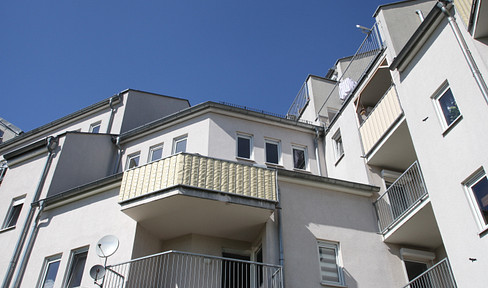 Komfortable 3-Zimmer-Maisonette-Wohnung mit Balkon und Tiefgarage in Plauen