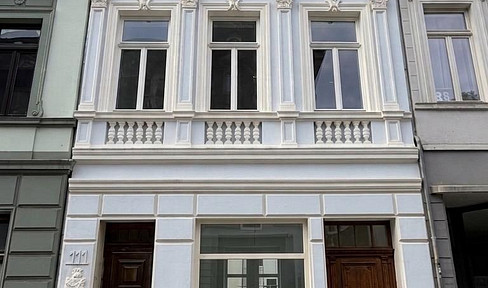 Kernsanierter Altbau Erstbezug - Perfekt für 2er WG / Paare