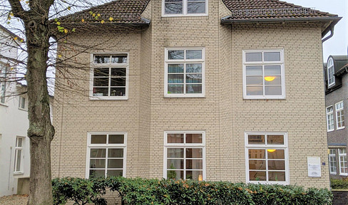 Praxis Büro Wohnung gut geschnitten 3 Zi Nähe Rathaus