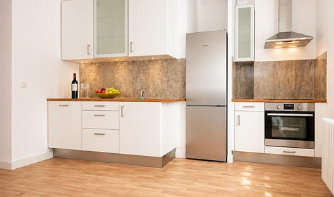 Spacious apartment available, with a stunning garden view, located in a private residential complex.