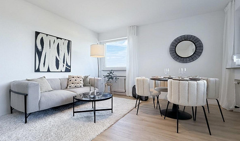 Move in and feel at home: Newly renovated 2-room apartment with balcony.