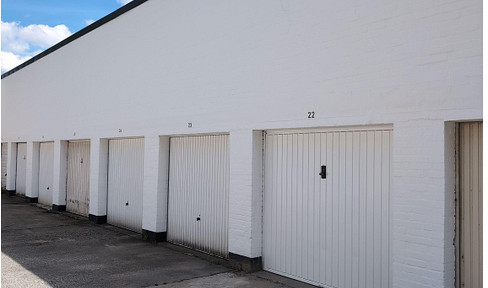 Garage for sale in a central location in Bramfeld.