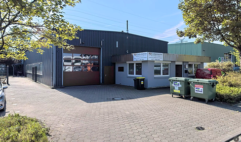 Commission-free: Stand-alone commercial building (single property) with approximately 670 square meters of usable space, located in Ahrensburg.