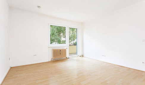 Two-room apartment with balcony, no references required.
