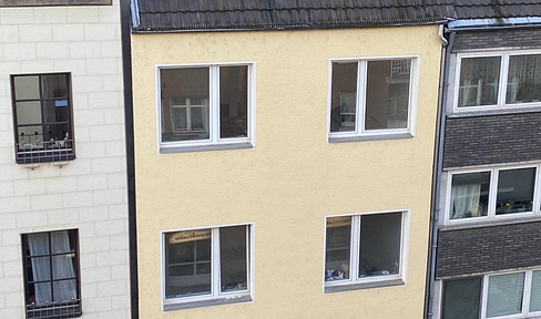COLOGNE-SOUTH; APARTMENT AVAILABLE FOR SINGLE OCCUPANCY; FURNISHED APARTMENT.