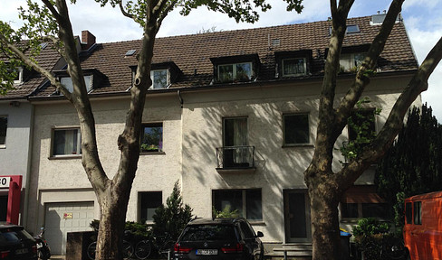 WG-geeignete 3-Zimmer-Wohnung mit Einbauküche in Köln-Müngersdorf