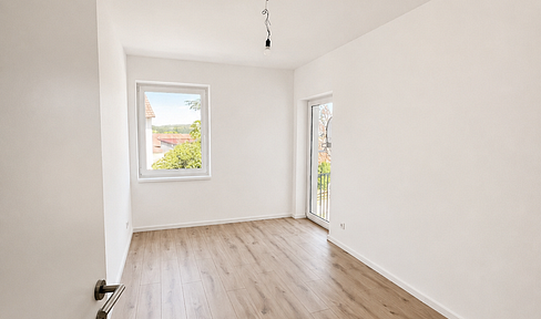 Erstbezug nach Kernsanierung: Lichtdurchflutete 3-Zimmer-Wohnung mit EBK in Spardorf bei Erlangen!