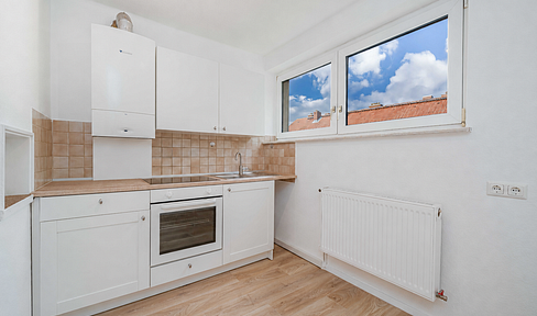Sanierte 3-Zimmer-Wohnung mit EBK, leerstehend von Privat