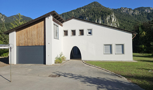 Architektenhaus / Anwesen in besonderer Lage