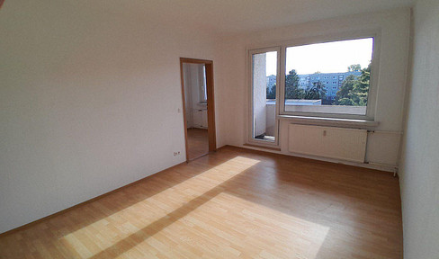 2-Zimmer Wohnung zu vermieten mit EBK und Balkon