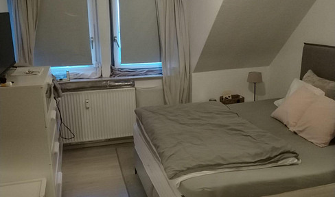 2-room apartment in a prime location - suitable for shared living! Includes a fitted kitchen.