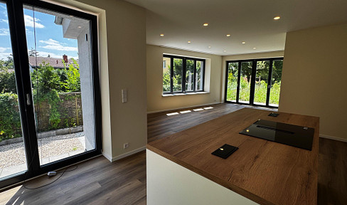 Bright, light-filled house with a garden.