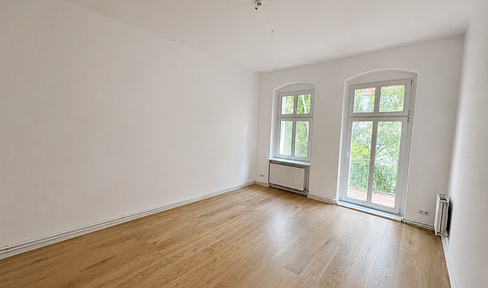 Good condition - Energy-efficiently renovated - No commission!