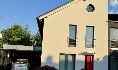 Modernes Niedrigenergie-EF-Architektenhaus als DHH  in bester Wohnlage