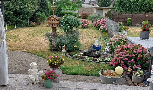 Familienwohnen mit Gartenidylle in begehrter Lage von Brühl