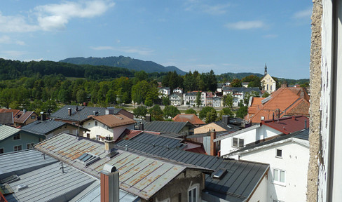 Besondere 5-Zimmer-Penthaus-Wohnung mit Balkon in der Altstadt von Bad Tölz
