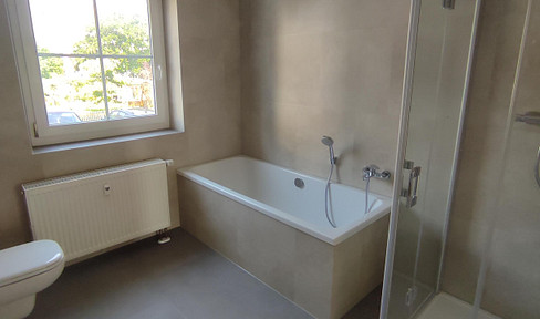 Erstbezug nach Sanierung 2-Raumwohnung mit Dusche und Wanne