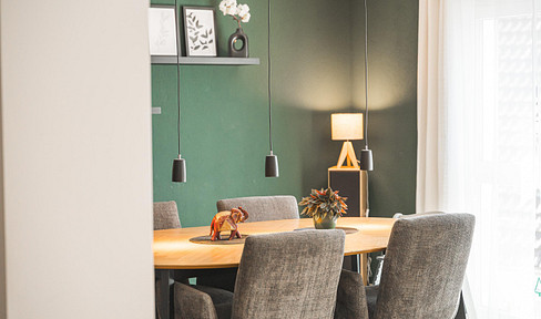 Kernsanierte Doppelhaushälfte mit Einliegerwohnung